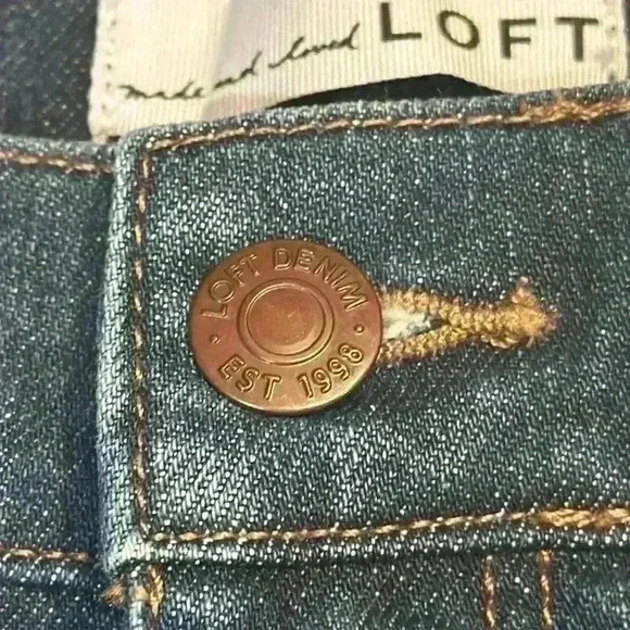 LOFT The Cut Off Short - Picture 12 of 14